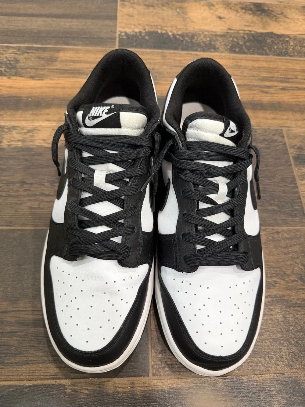 Nike Dunk Low Panda Sneakers